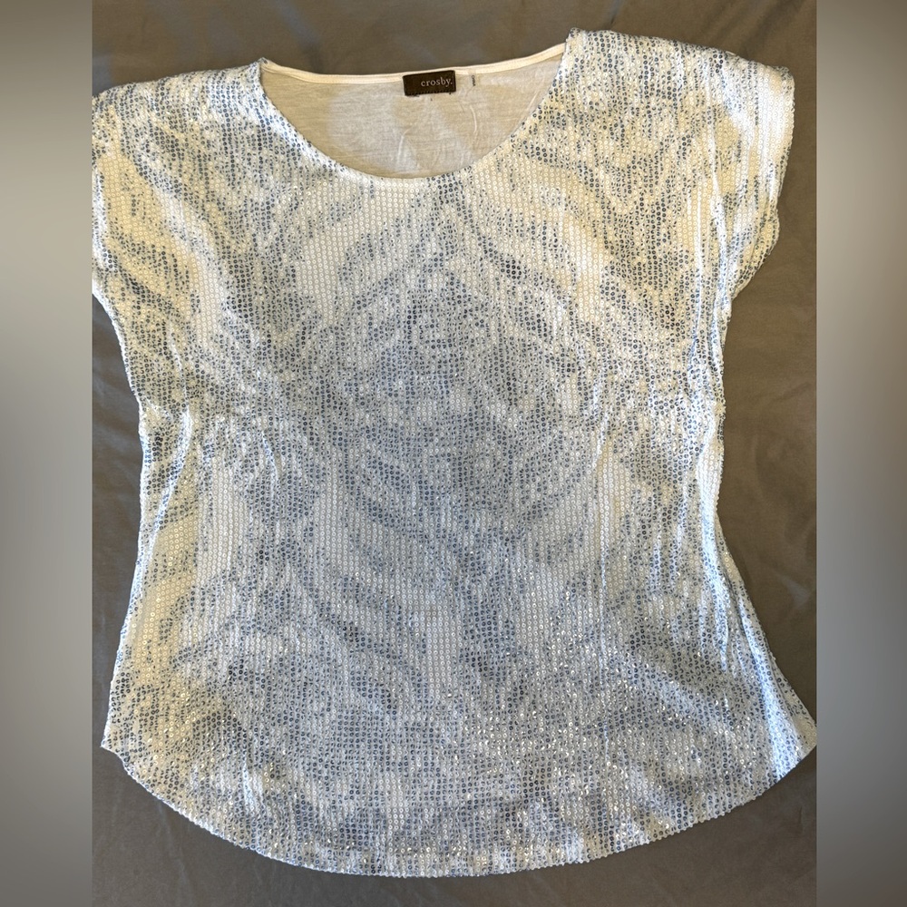 🌟 Glamorous Two-Tone Sequin Shirt 🌟
